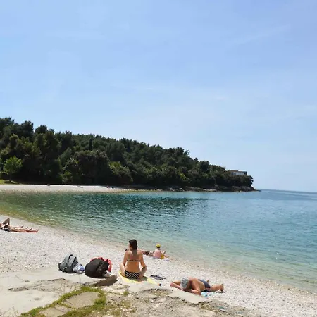 Apartman Pula, Istia 9 *